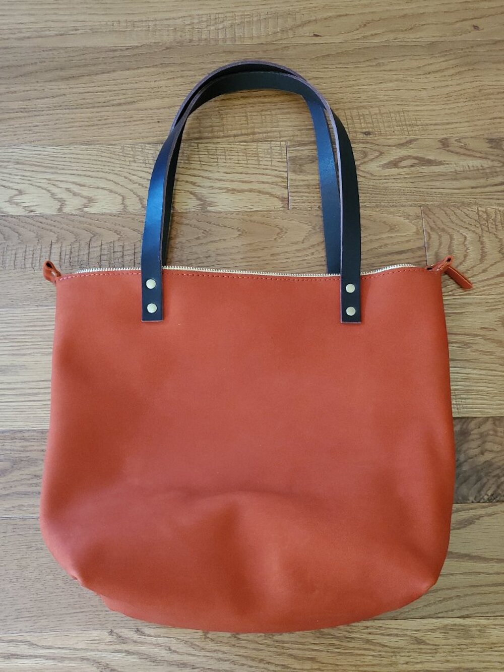 🦄 BNNU Portland Leather Goods Medium Zippered Paprika Tote 🦄